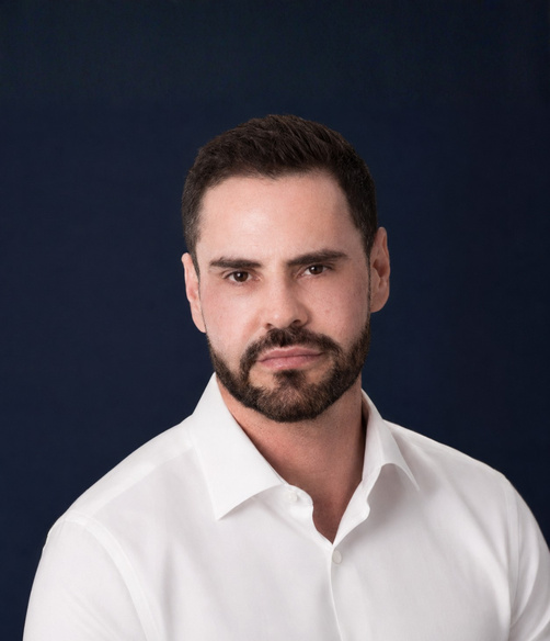Rogério Telles